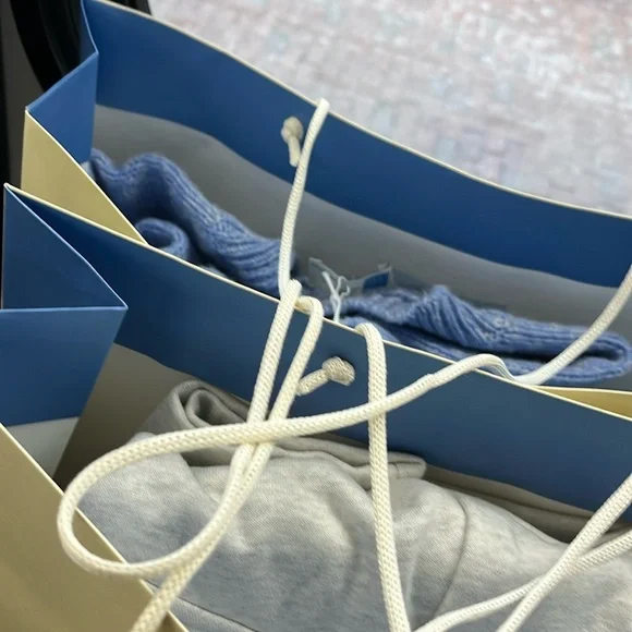 Gap x Summer Fridays Logo Crew Socks Trio - Picture 2 of 4